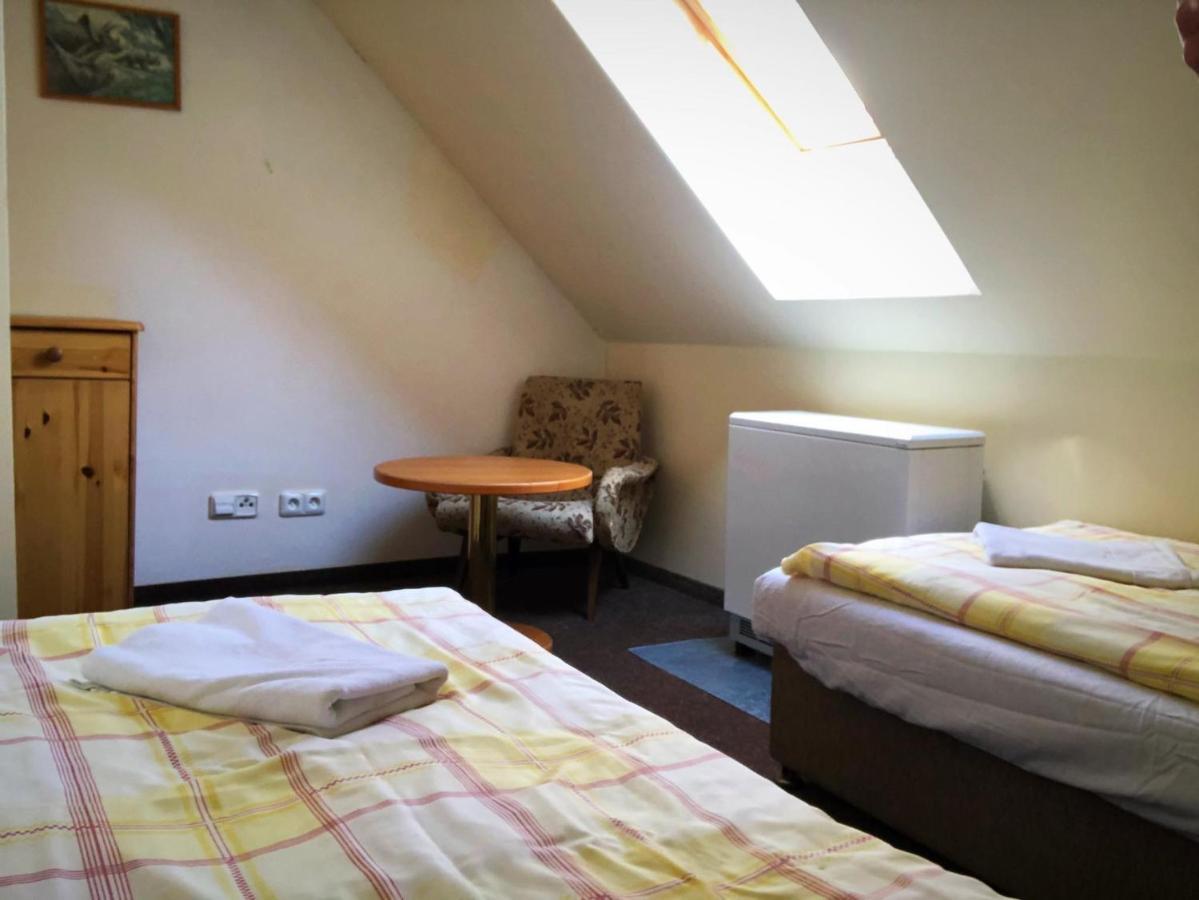 Penzion Na Pracharne Kladruby  Ngoại thất bức ảnh
