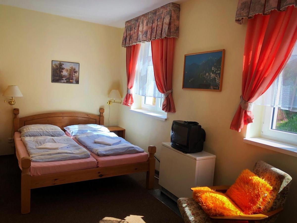 Penzion Na Pracharne Kladruby  Ngoại thất bức ảnh